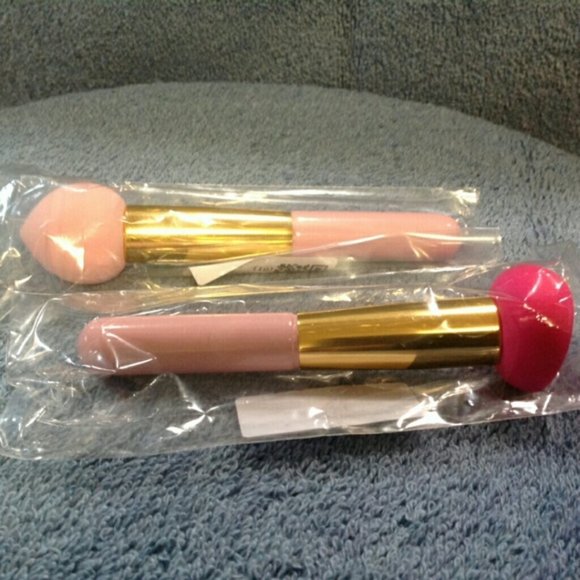 F R E E - Picture 5 of 9